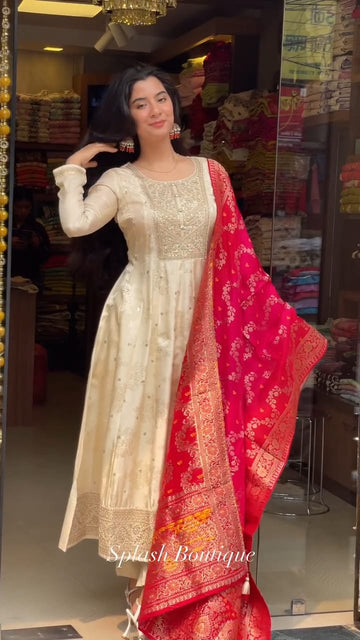 Jashn-E-Bahaaraa Anarkali Flared Kurti Pant Dupatta Set