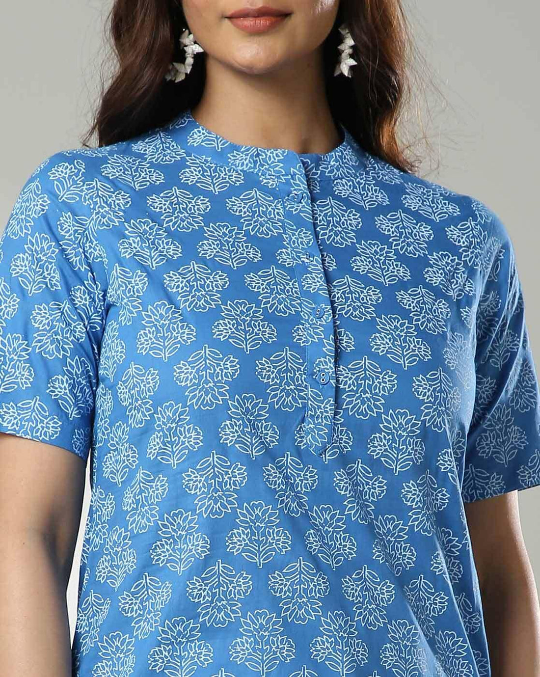 Women Floral Print Straight Kurta