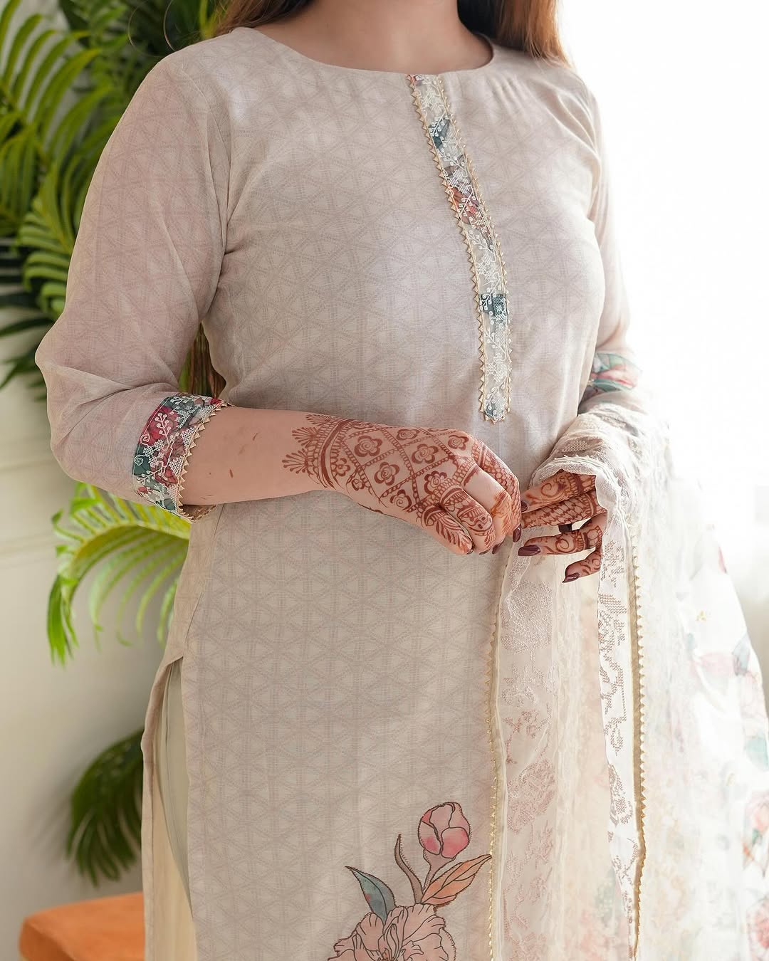 Lilac Muslin Pakistani Suit Set